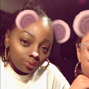 Meet your Posher, Shakayla